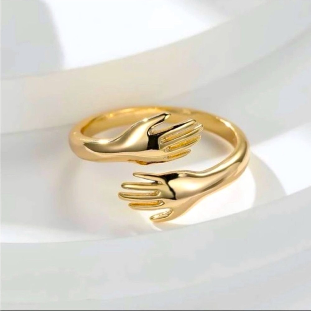 Hug Me Gold Adjustable Ring - Picture 2 of 2